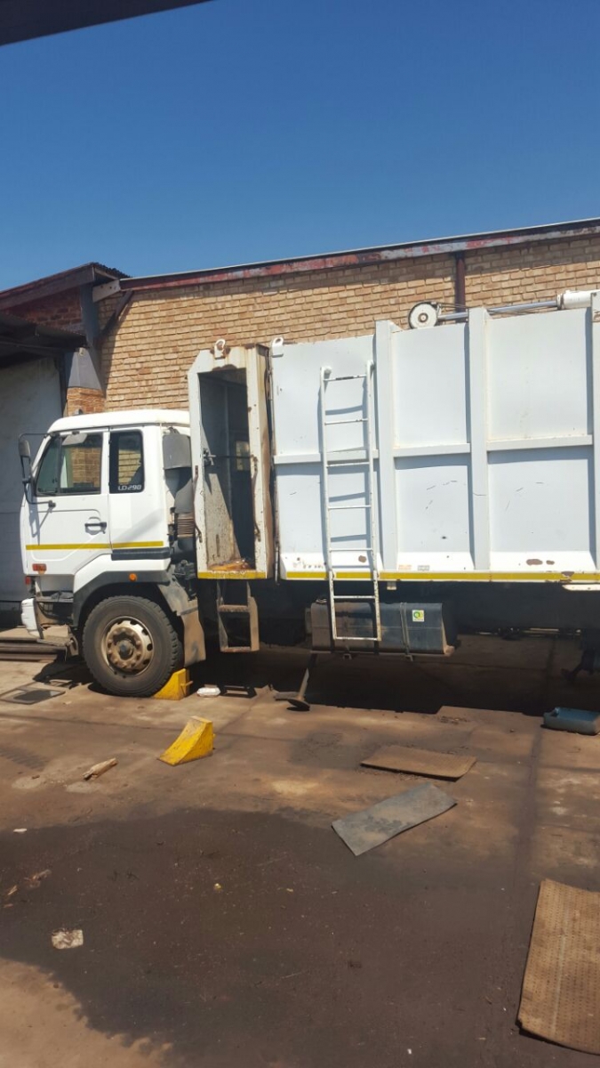 2017-02-08-PHOTO-00000123